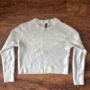 H&M Divided lightweight knit crop sweater